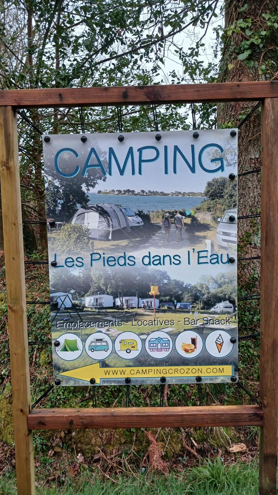 Hebergements Camping "Les Pieds Dans L'Eau" Crozon Exterior photo